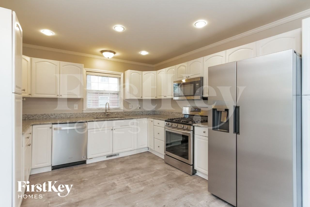 6814 Elm Forest Dr - Photo 5 of 15