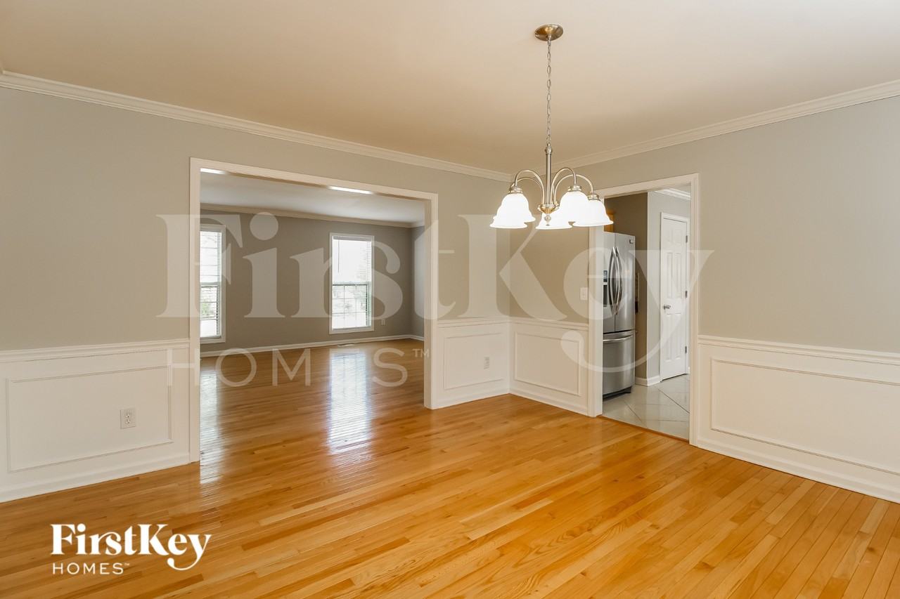 1817 Morgans Mill Way - Photo 4 of 18