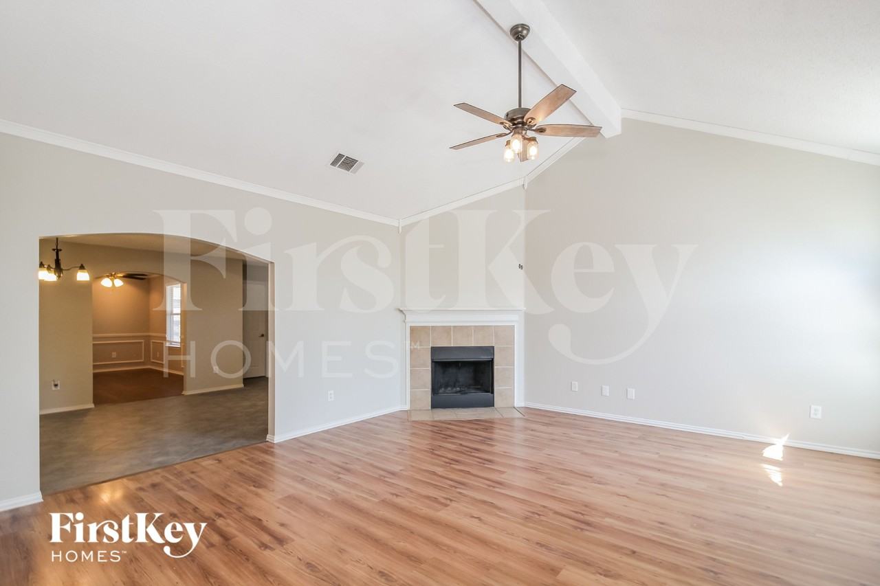 4917 Stirrup Way - Photo 4 of 15