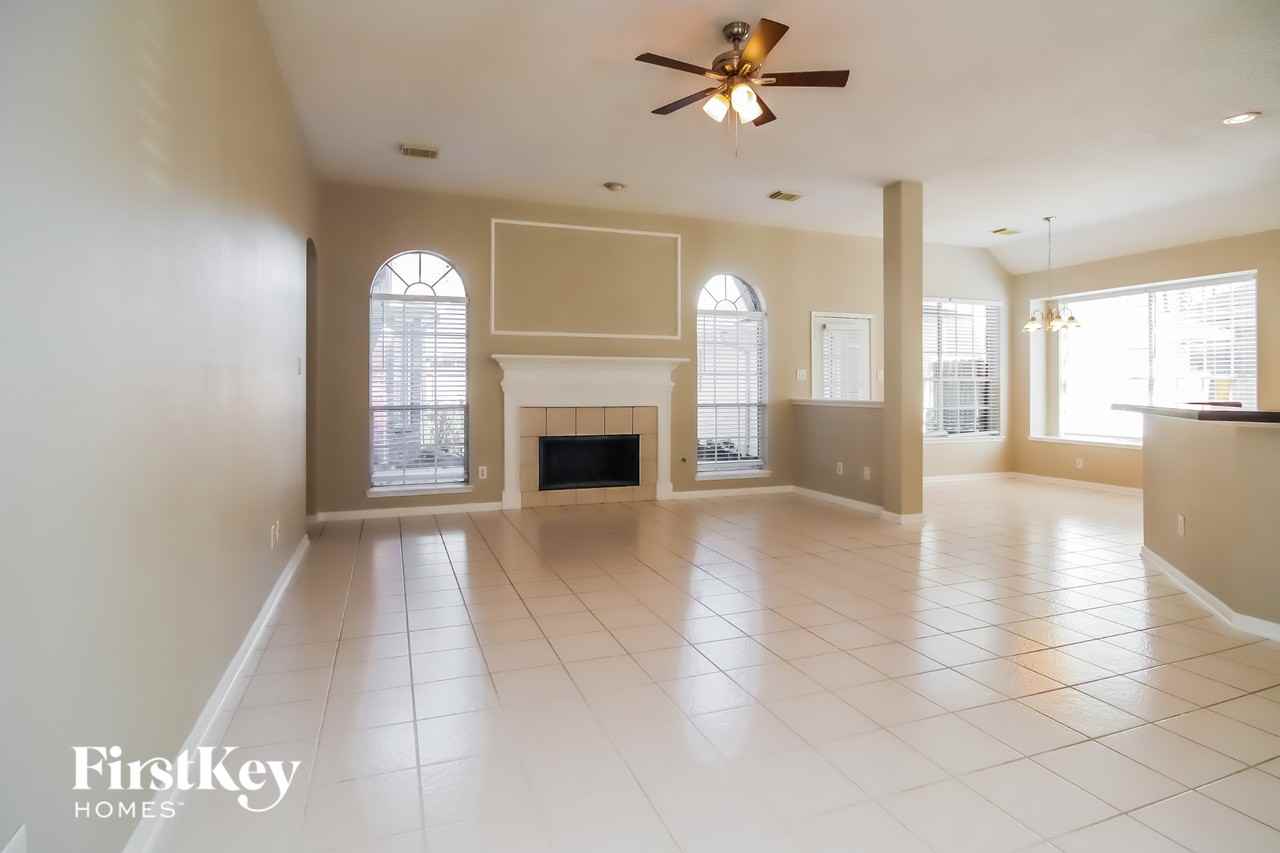 4022 N Dawn Cypress Ct - Photo 2 of 15