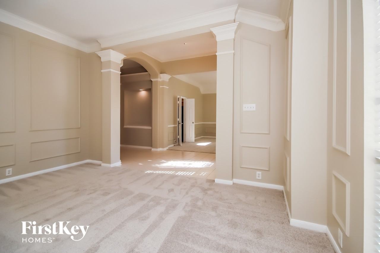 4022 N Dawn Cypress Ct - Photo 4 of 15