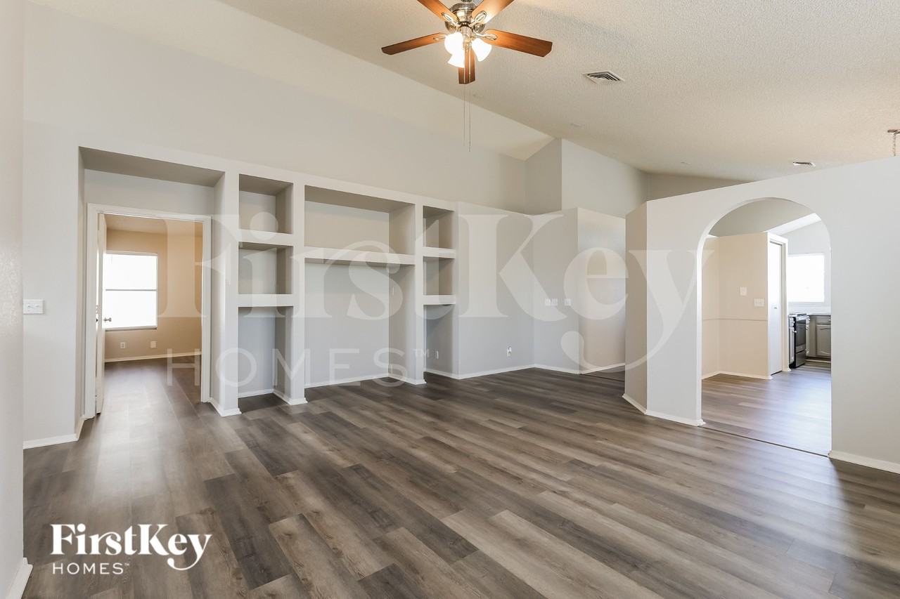 5039 W Chicago Cir S - Photo 3 of 16