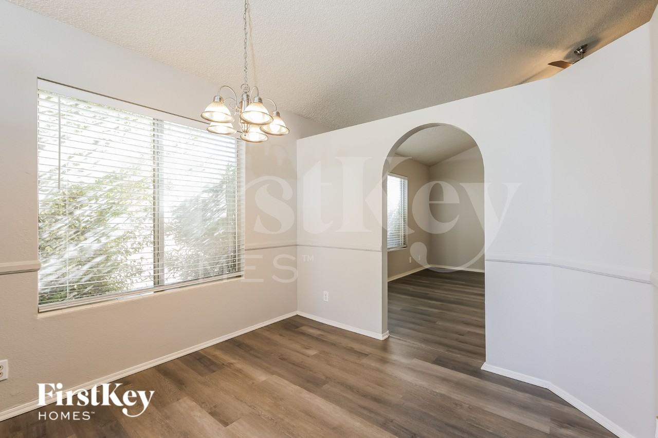 5039 W Chicago Cir S - Photo 5 of 16