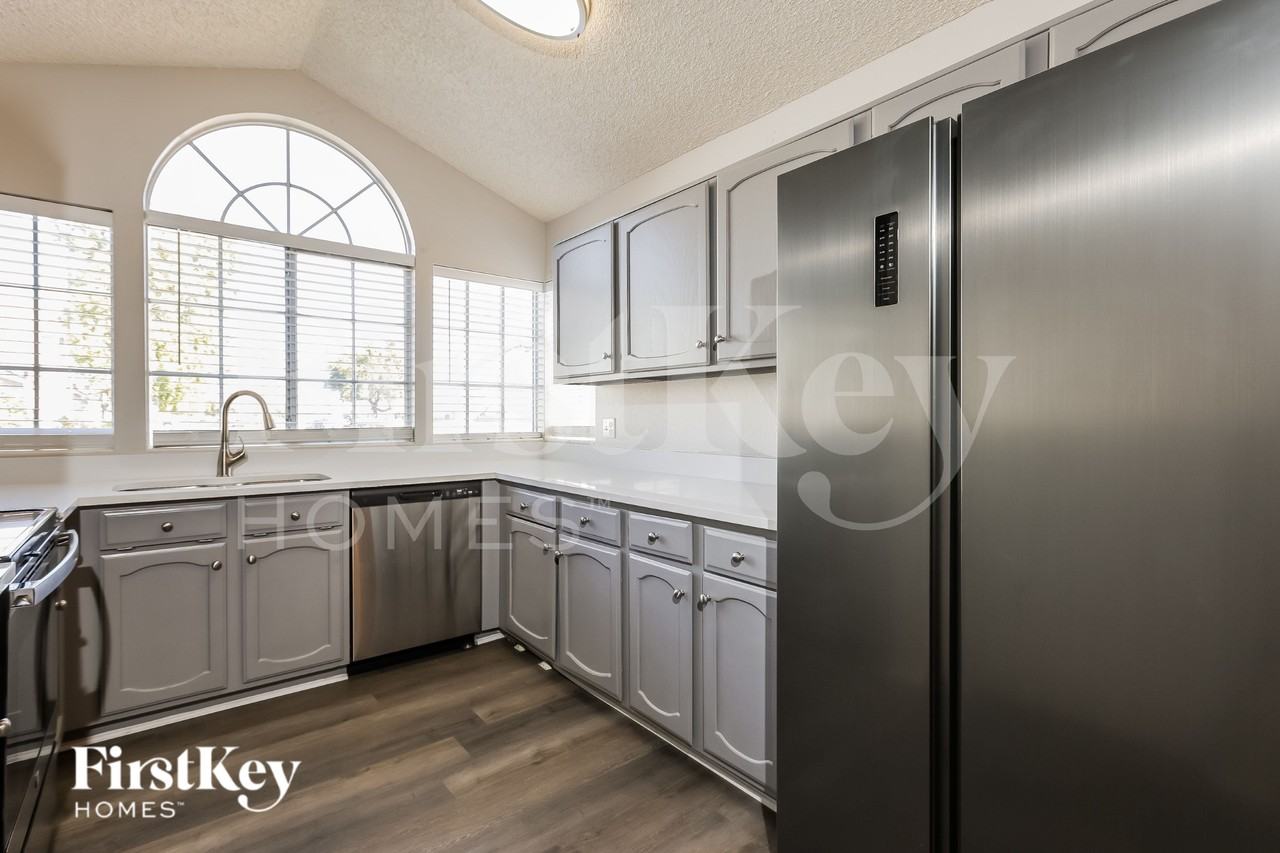 5039 W Chicago Cir S - Photo 7 of 16