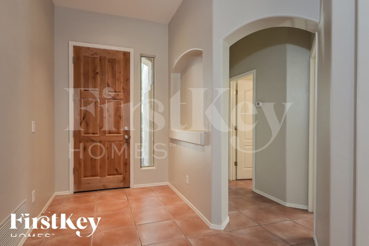 8551 N Rolling River Dr - Photo 2 of 18