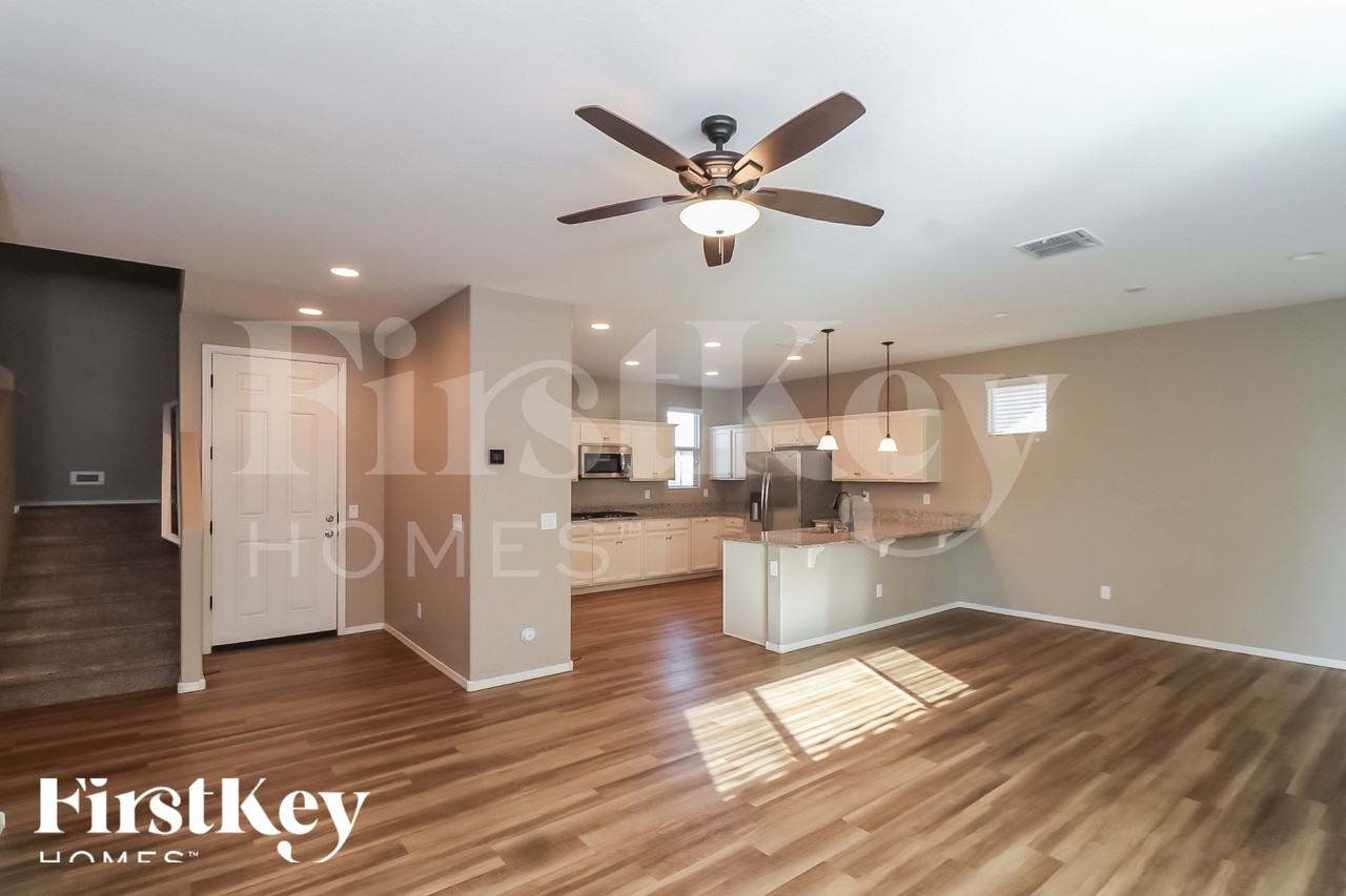 5115 E Greenway St - Photo 5 of 18