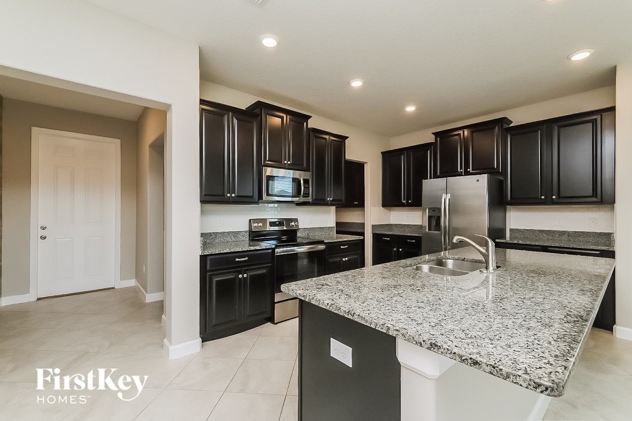 9924 Victory Gallop Loop - Photo 4 of 15