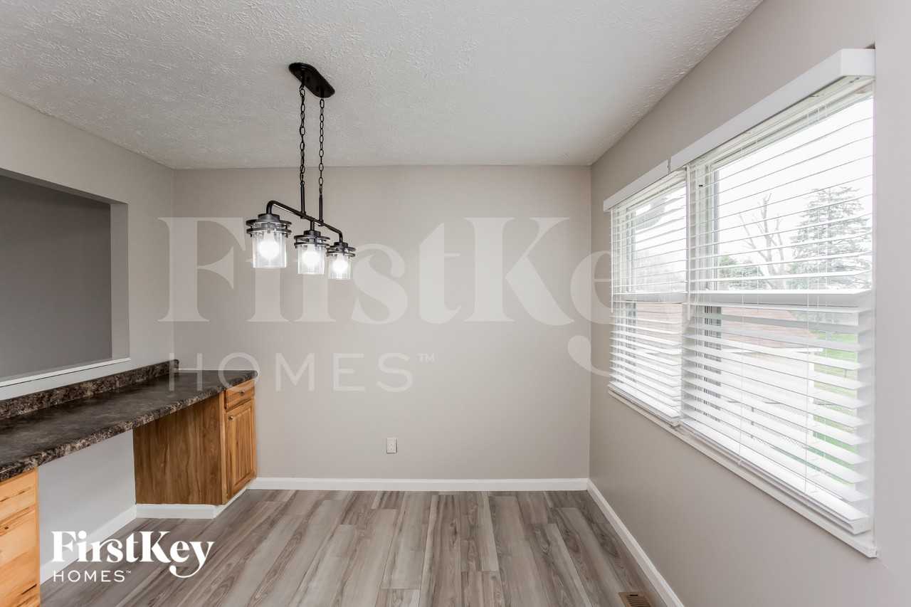 418 Andrea Dr - Photo 5 of 15