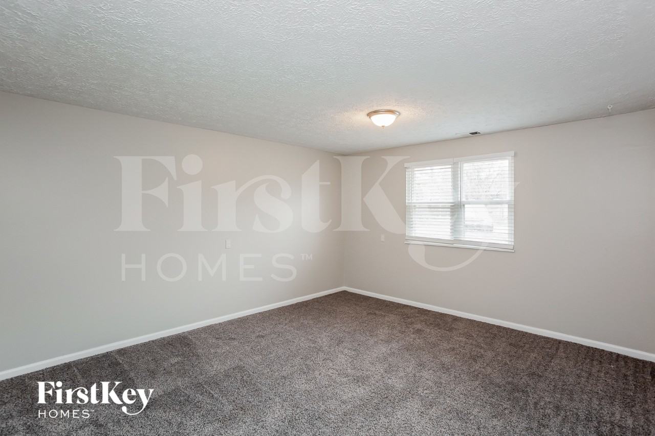 418 Andrea Dr - Photo 7 of 15