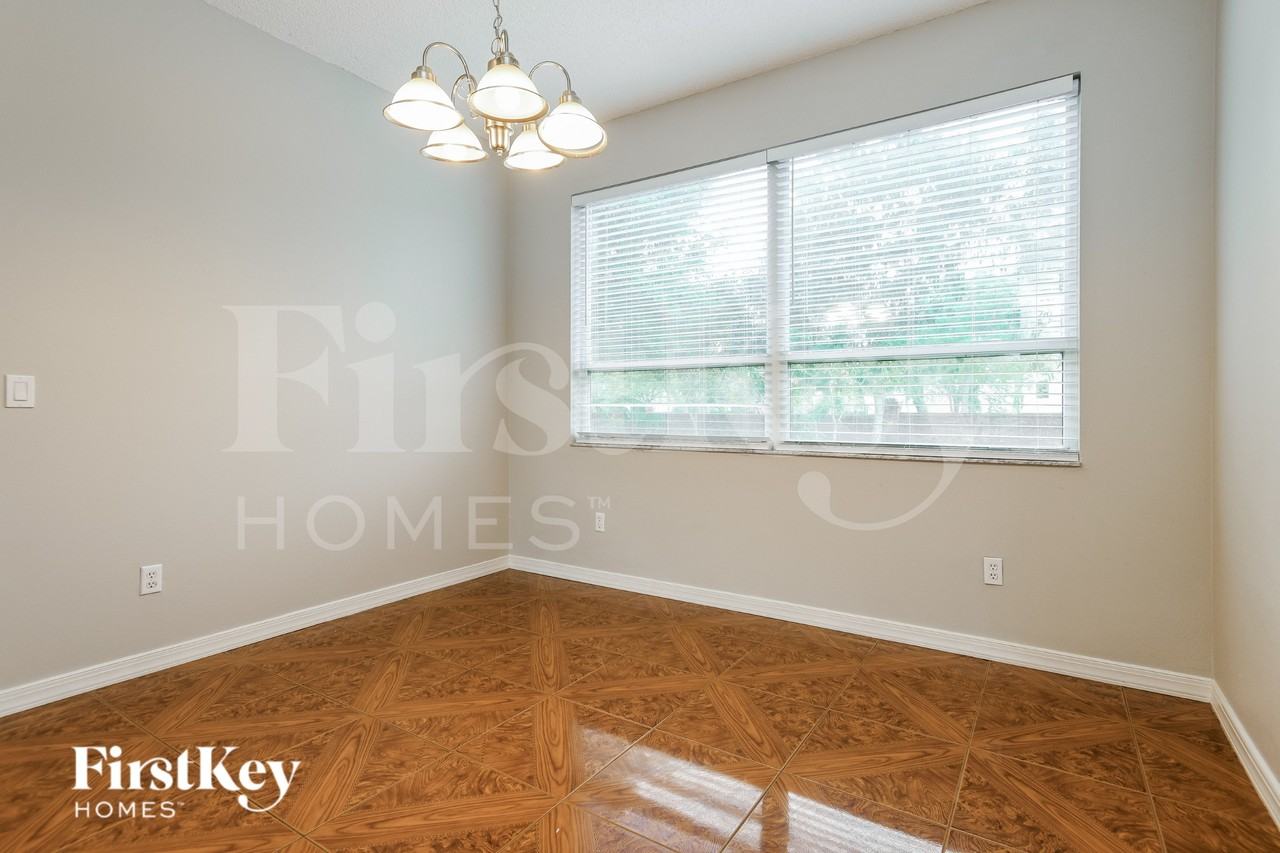 12816 Enclave Dr - Photo 6 of 15