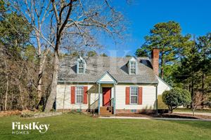 featured image of 4921 Tuckahoe Trce