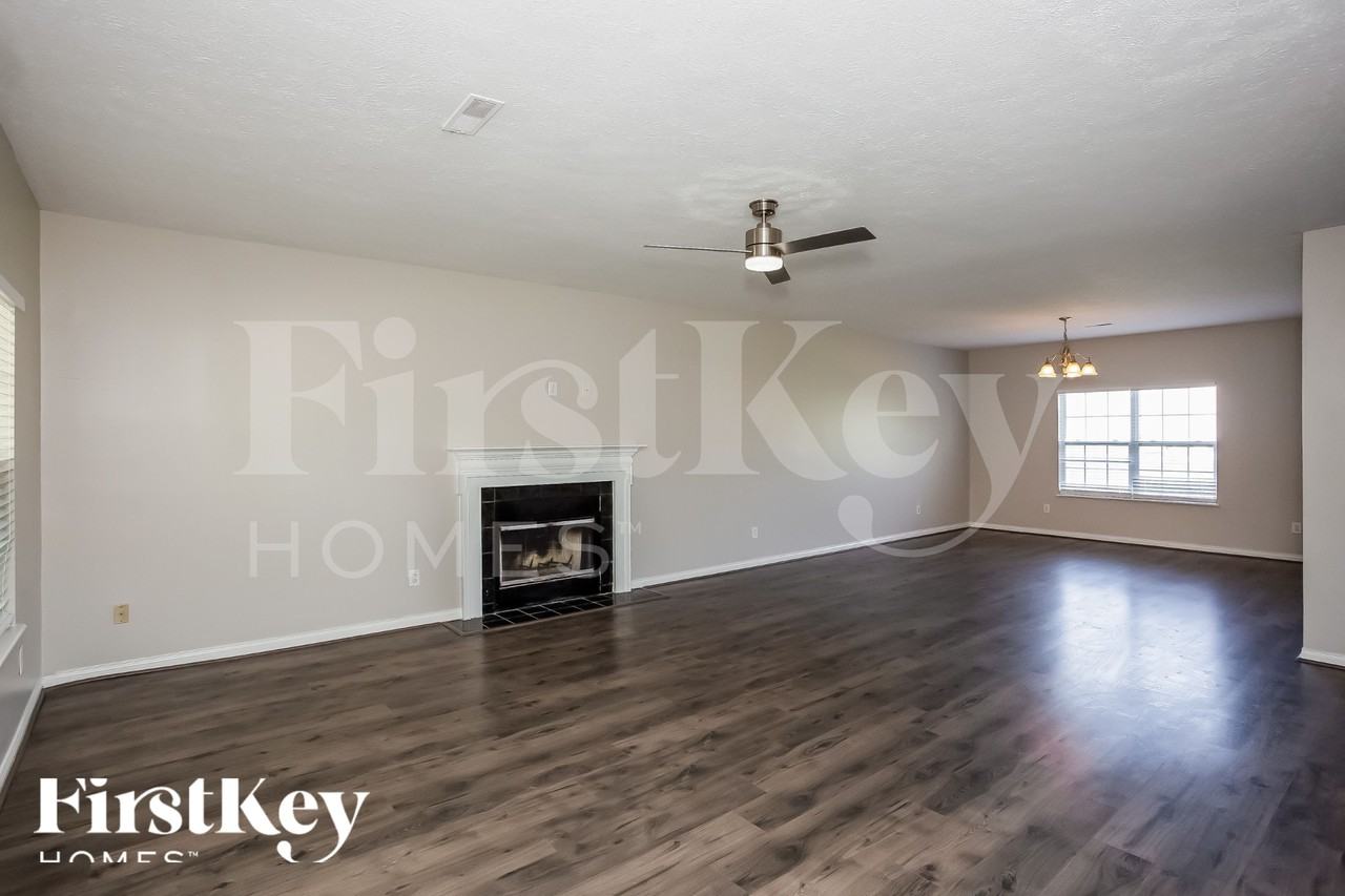 12344 Guy Way - Photo 3 of 18