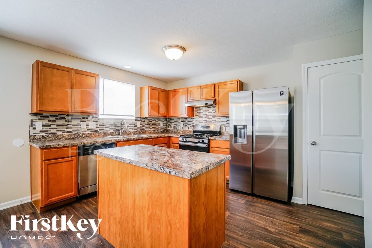 2144 Greencrest Way - Photo 6 of 15