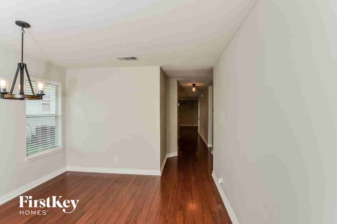 15911 Gino Park - Photo 3 of 15