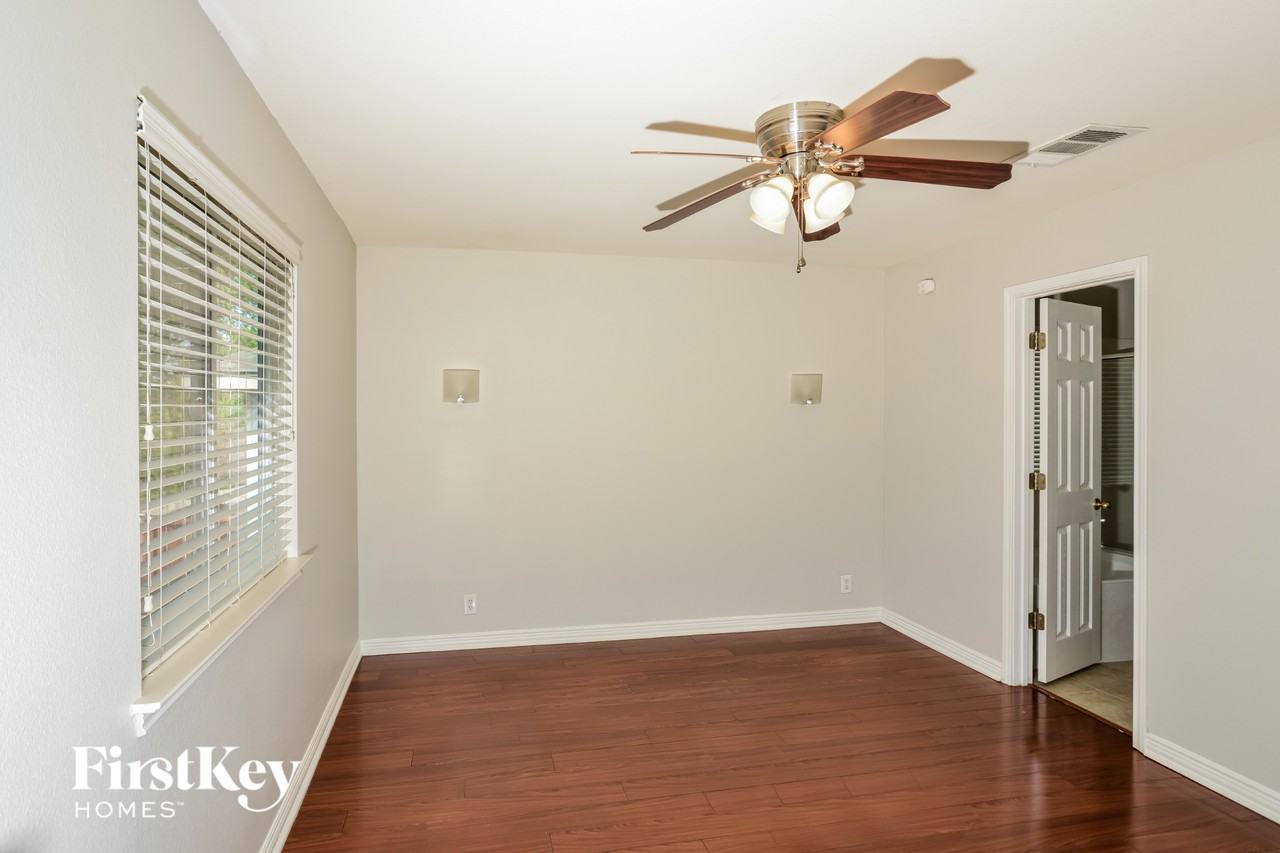 15911 Gino Park - Photo 7 of 15