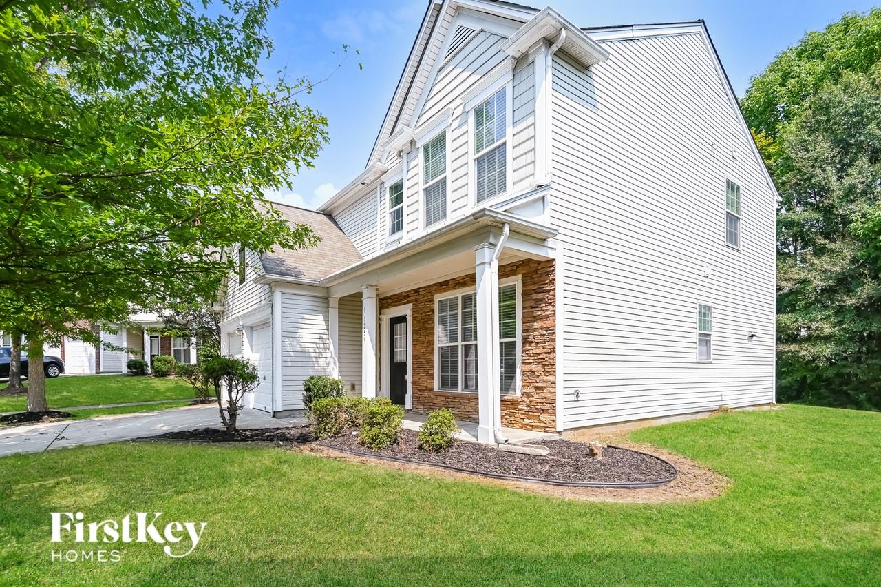 11259 Cypress View Dr - Photo 2 of 15