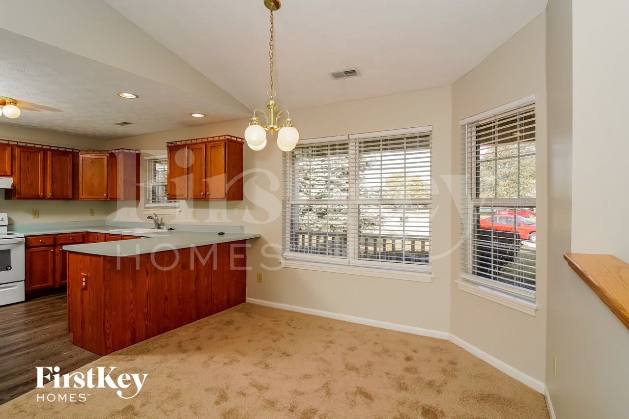 1489 Mimosa Ct - Photo 5 of 15