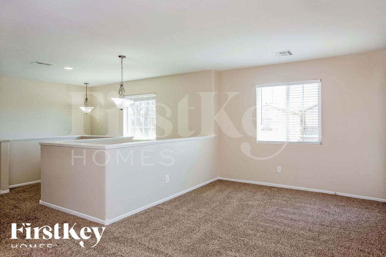 6109 Casa Antiqua St - Photo 5 of 18