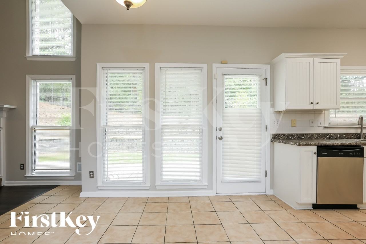 123 W Point Trl - Photo 5 of 18