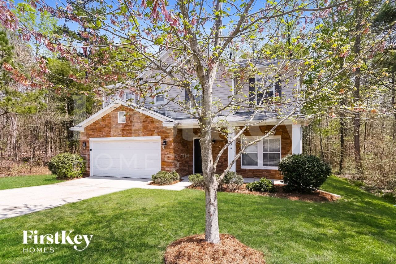 4628 Brookwood Rd - Photo 3 of 16