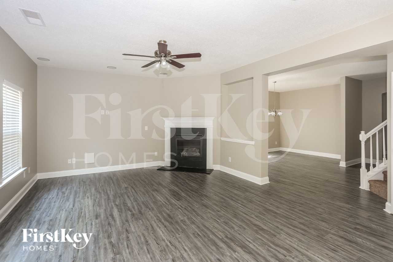 4628 Brookwood Rd - Photo 5 of 16