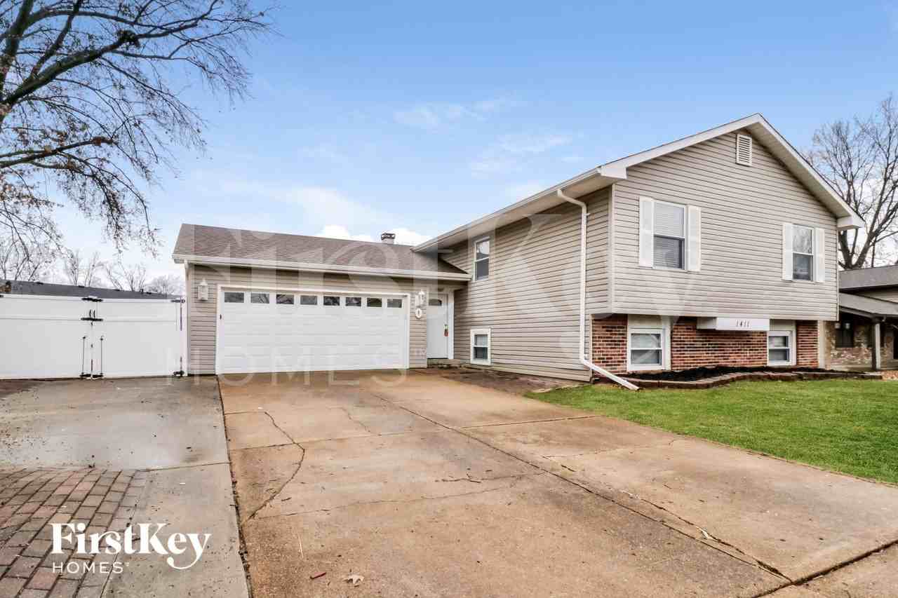 1411 Ticonderoga Dr - Photo 2 of 14