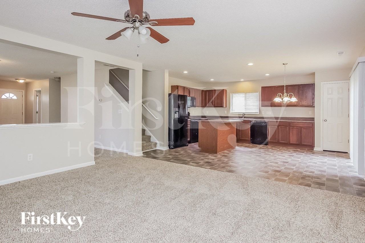 6021 Namozine Ct - Photo 5 of 15