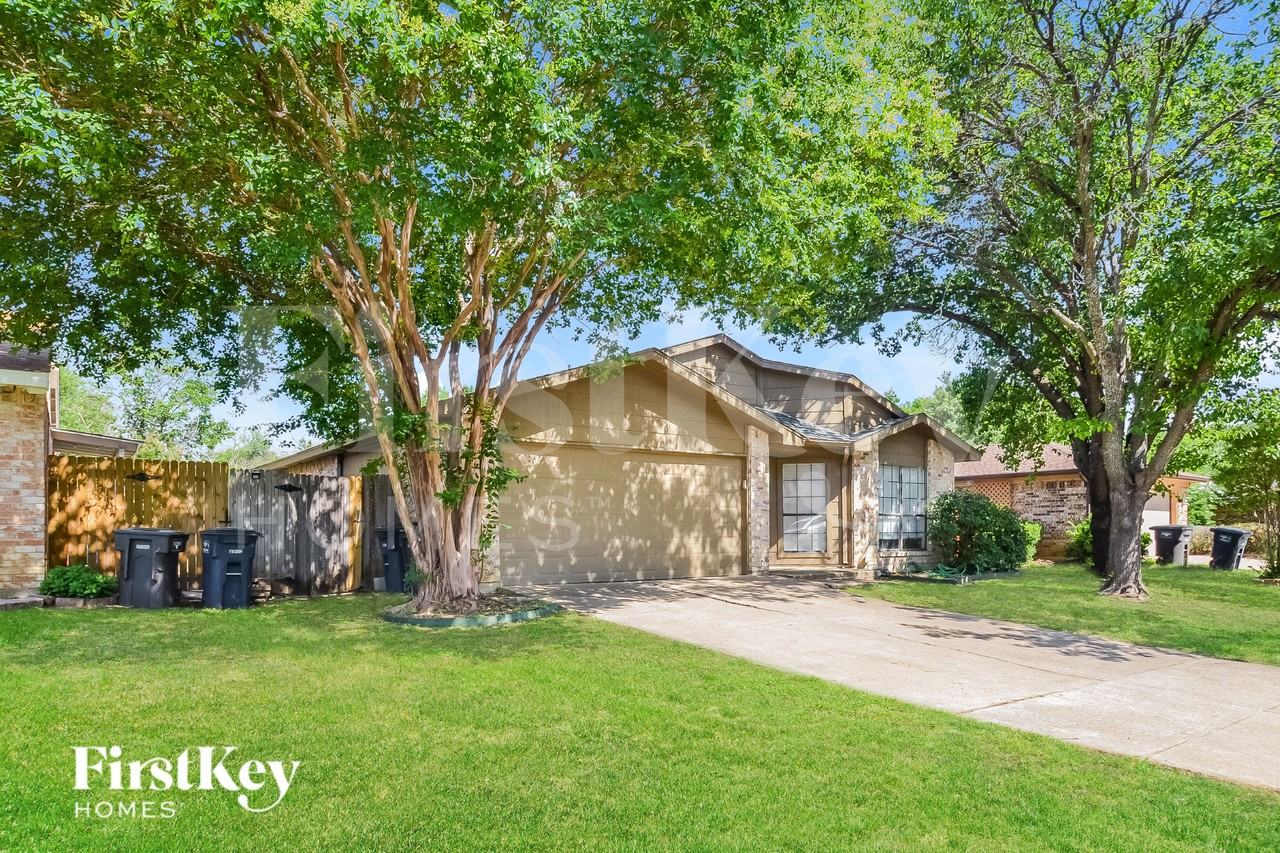 7116 Wayfarer Trl - Photo 4 of 17