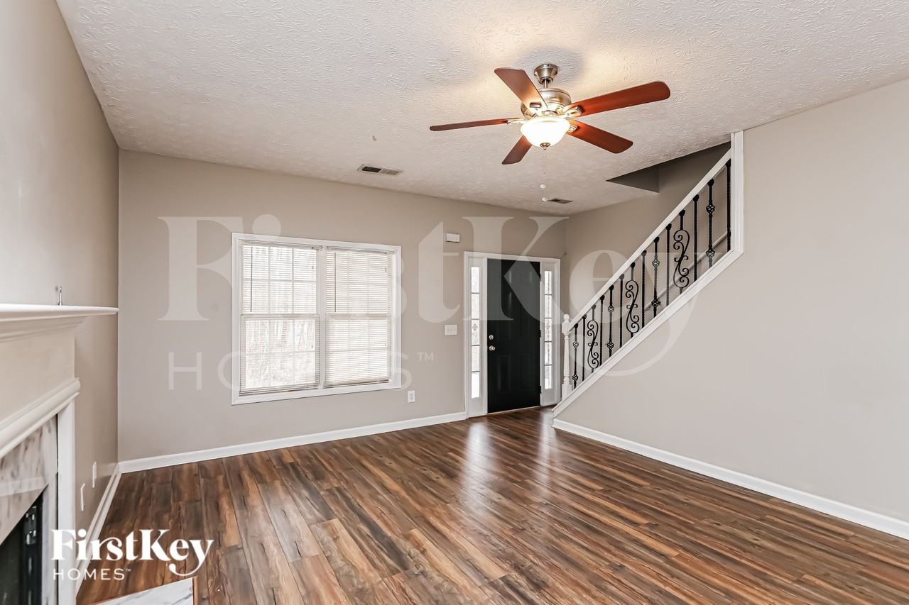 5508 Rose Ridge Ct - Photo 4 of 18