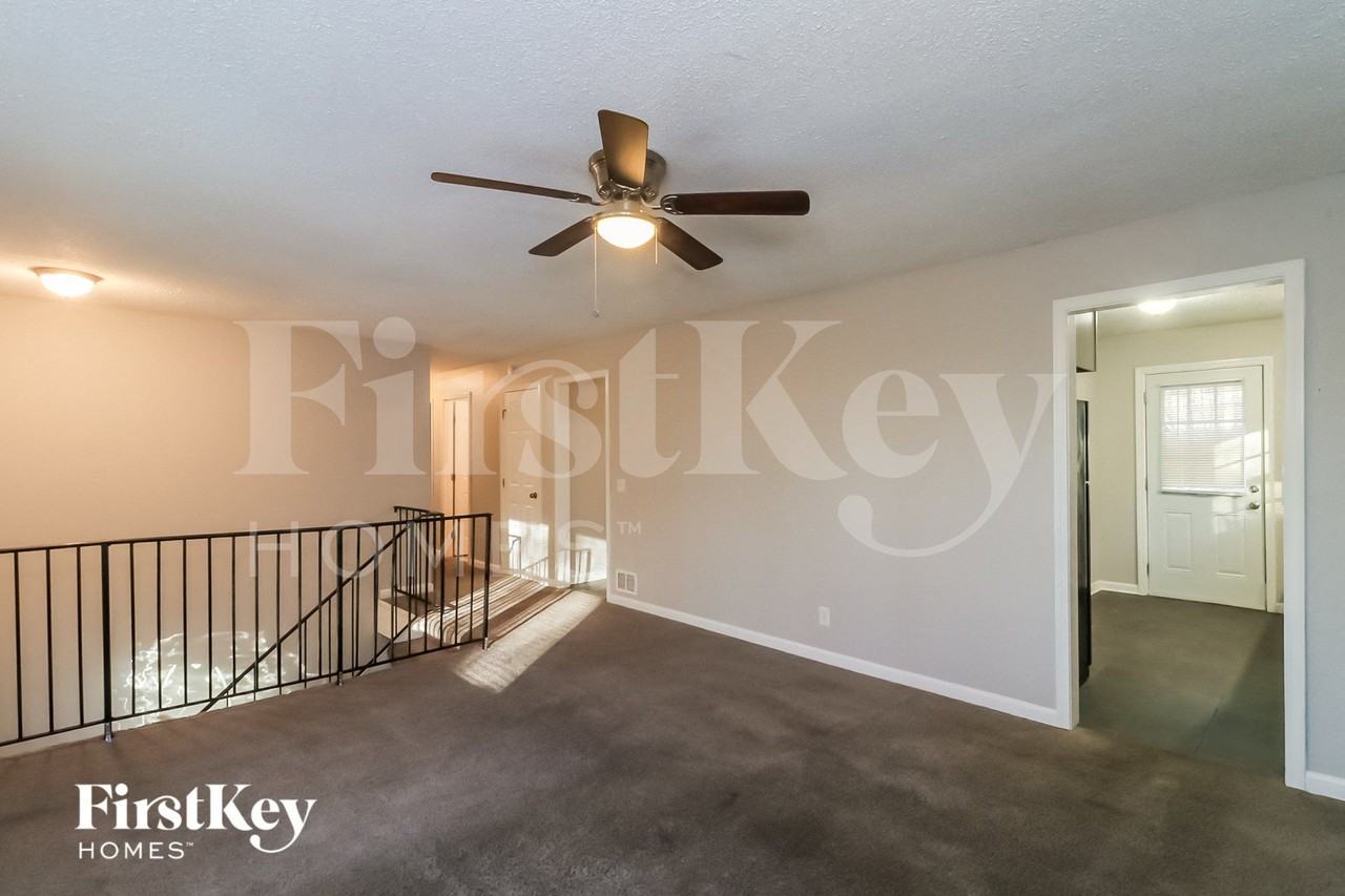 55 Grant Dr Nw - Photo 3 of 15