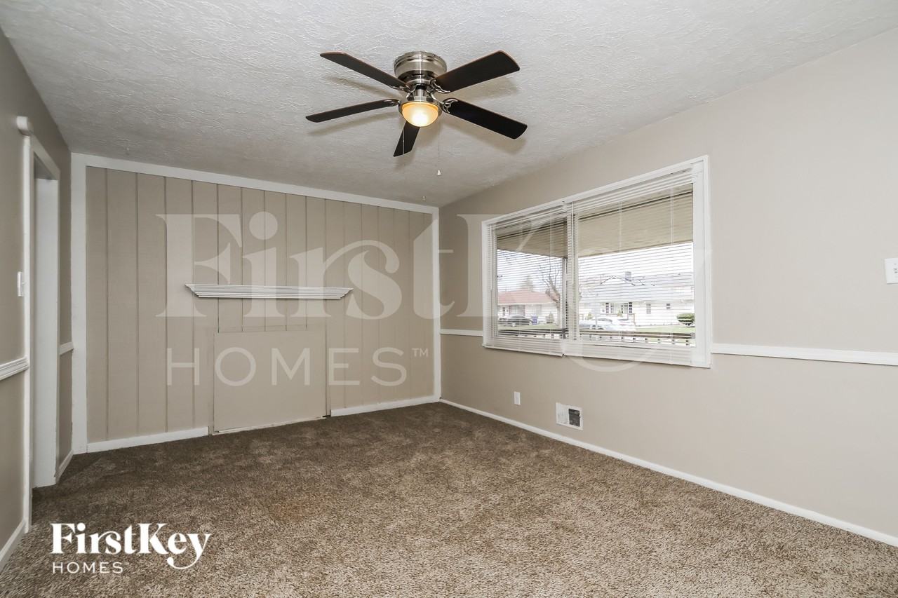 4742 Normal Ave - Photo 3 of 16