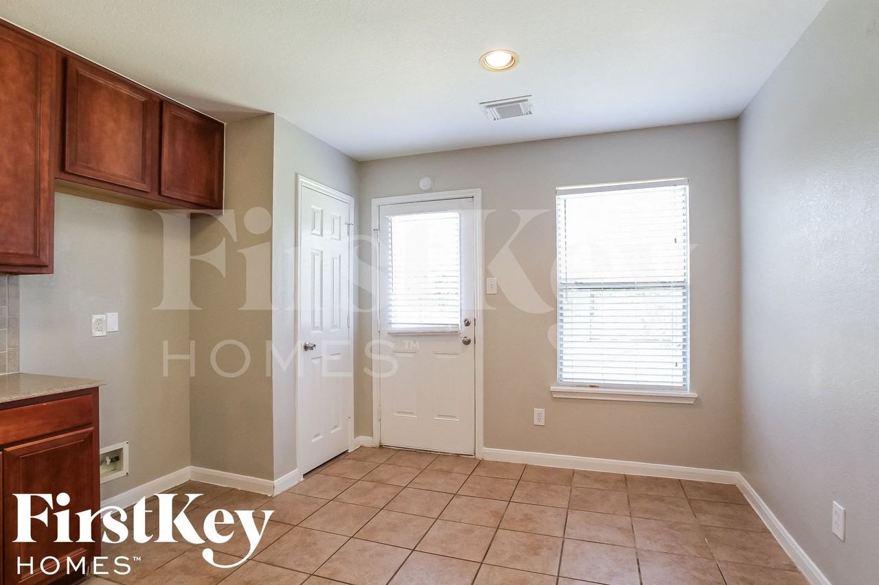 3543 Garrison Run Dr - Photo 5 of 15