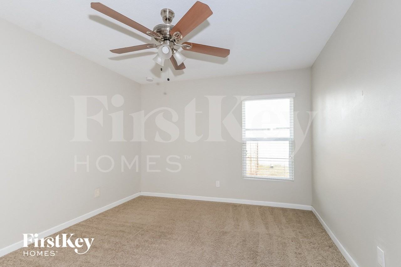 3542 Sw Viceroy St - Photo 6 of 14