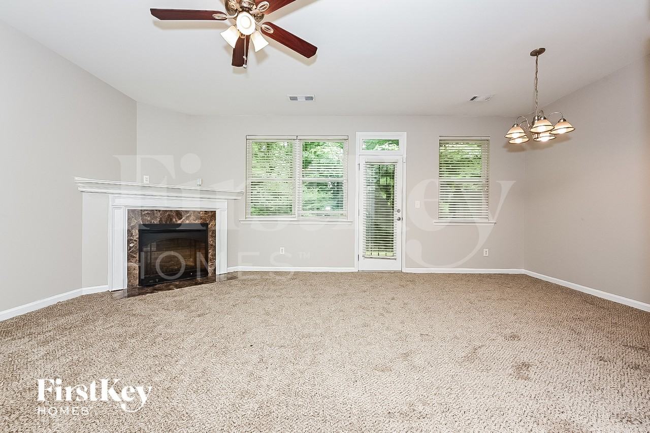3383 Estes Dr - Photo 2 of 15