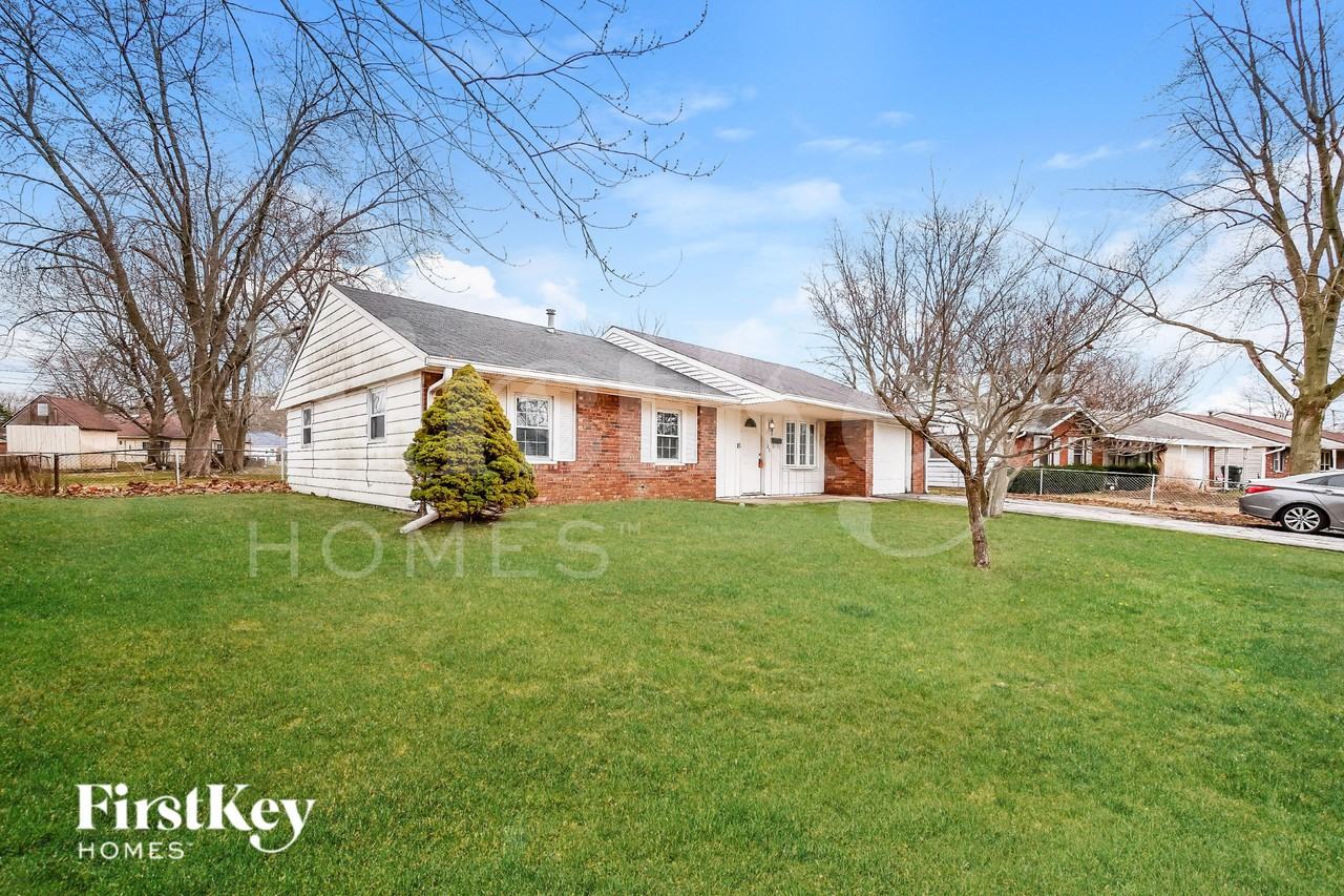 322 Deville Pl - Photo 2 of 19