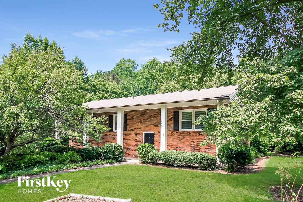 2865 Gracefield Ct - Photo 2 of 15