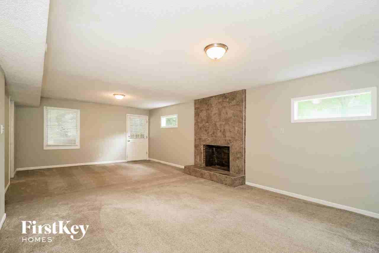 2865 Gracefield Ct - Photo 7 of 15