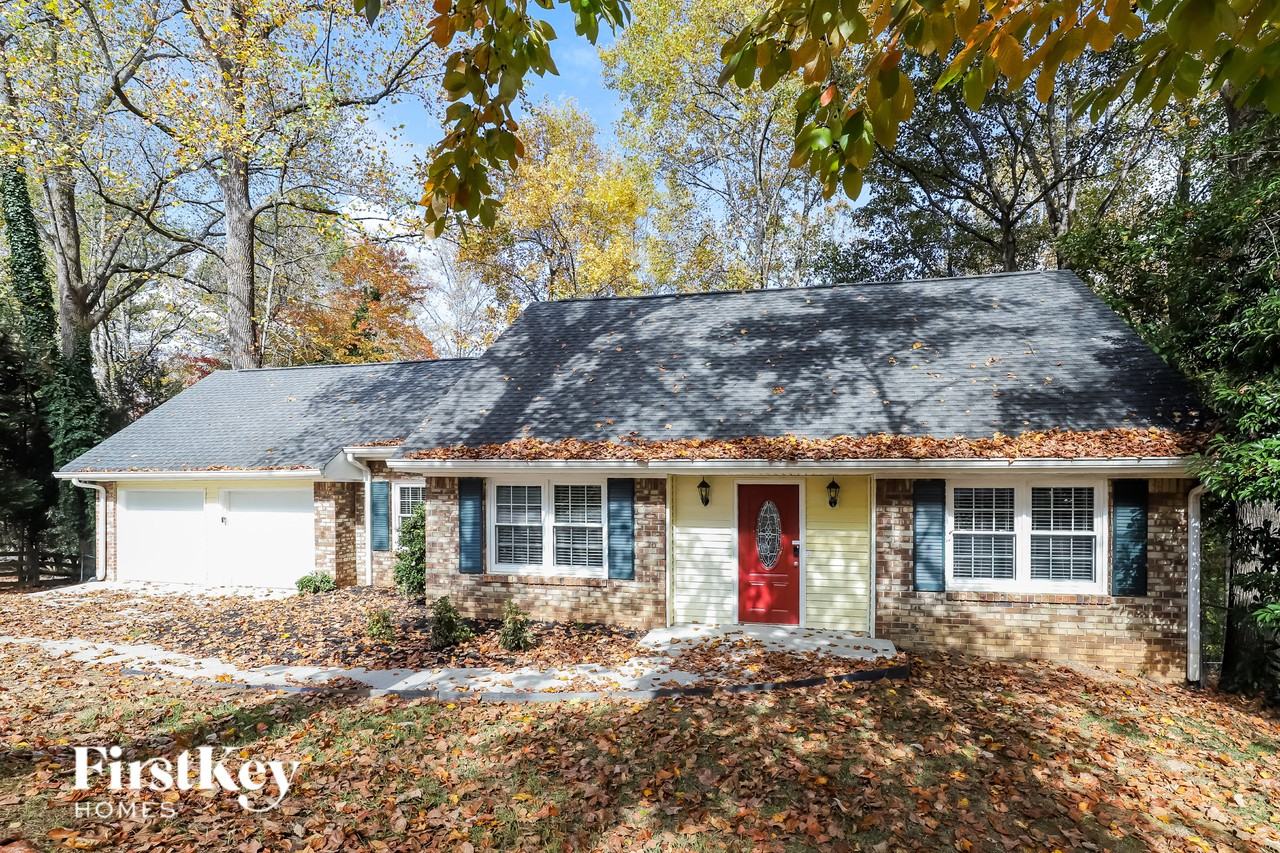 2440 Thompson Mill Rd - Photo 2 of 15