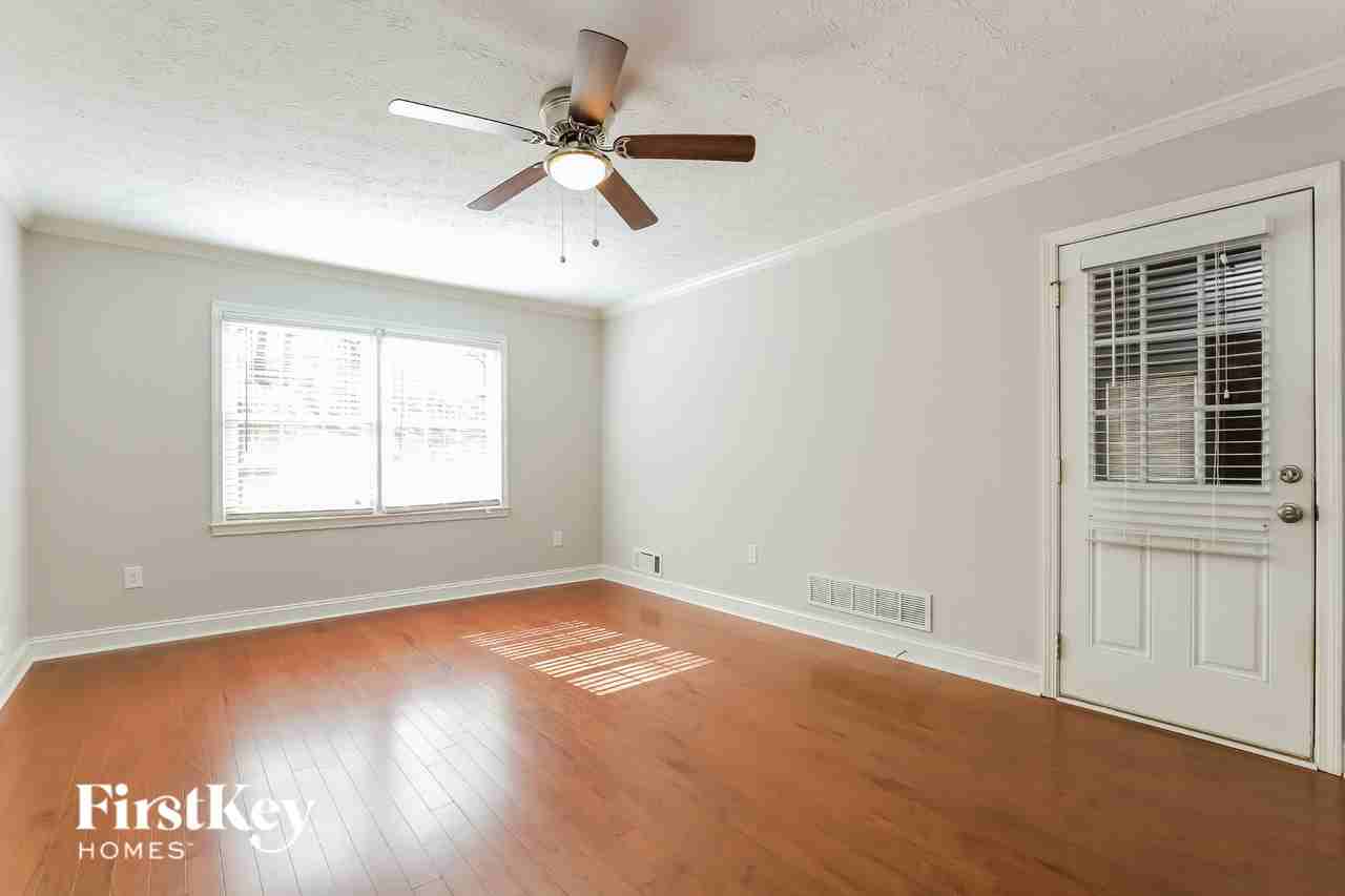 2440 Thompson Mill Rd - Photo 3 of 15