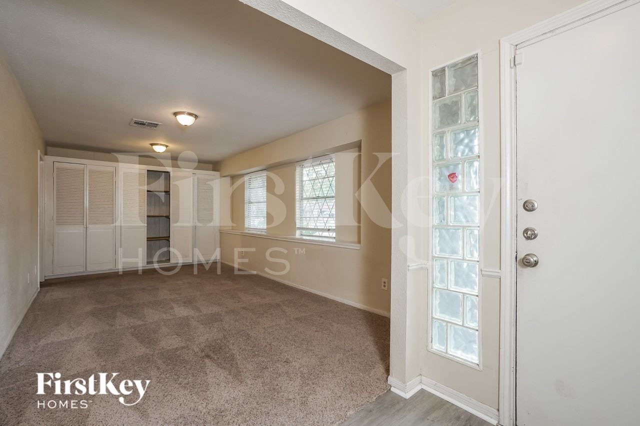 23014 Whispering Willow Dr - Photo 5 of 15