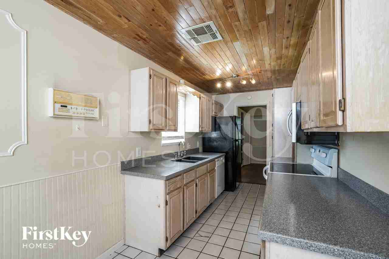 23014 Whispering Willow Dr - Photo 7 of 15