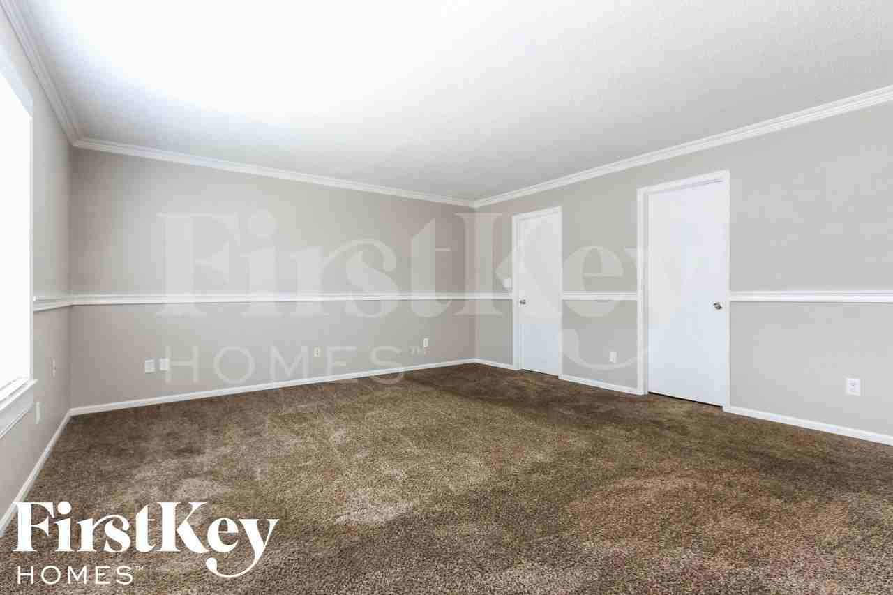 1938 Bradford Trace Way - Photo 6 of 15