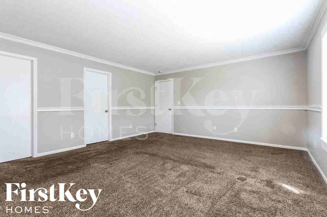 1938 Bradford Trace Way - Photo 7 of 15