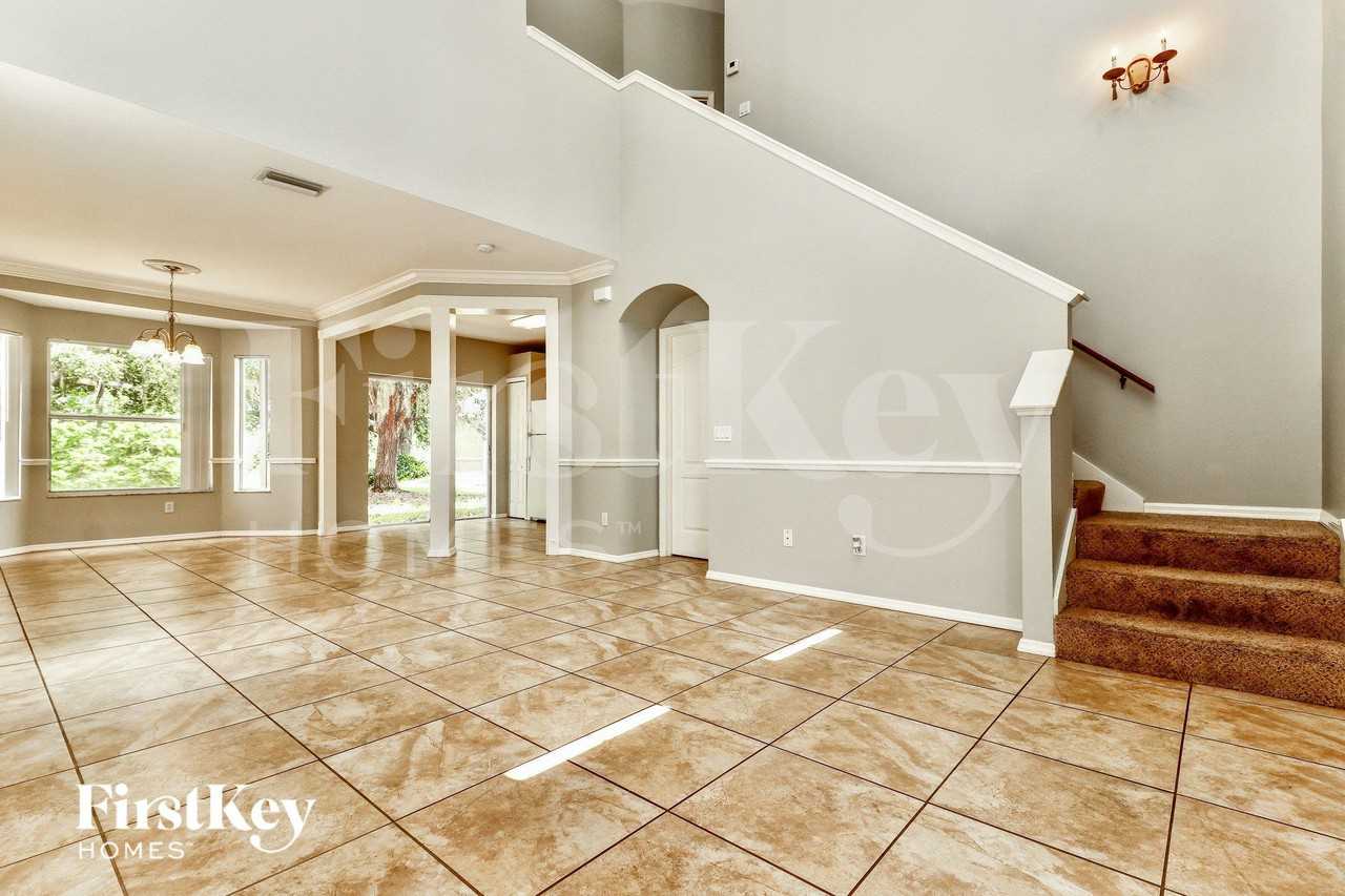 18019 Birdwater Dr - Photo 2 of 15