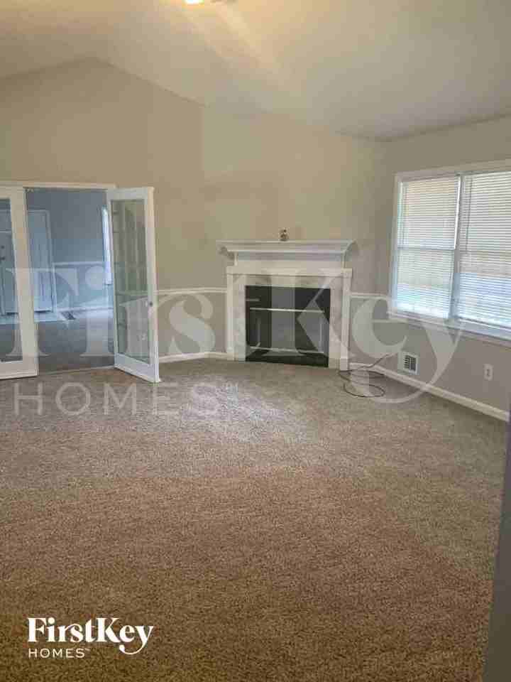 175 Planters Walk - Photo 5 of 14