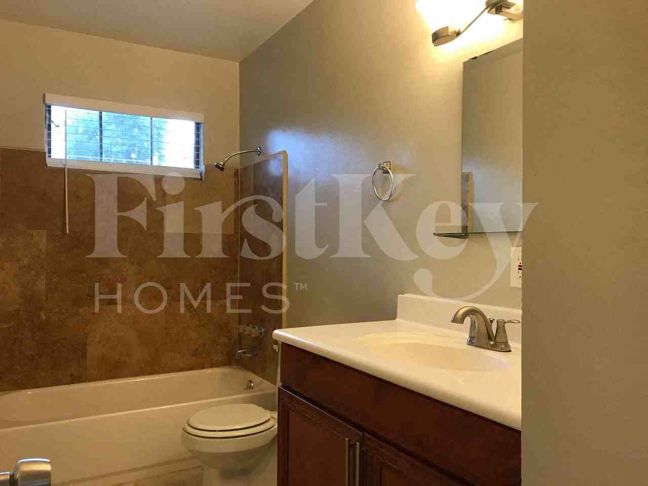 1507 W Berridge Ln - Photo 7 of 18