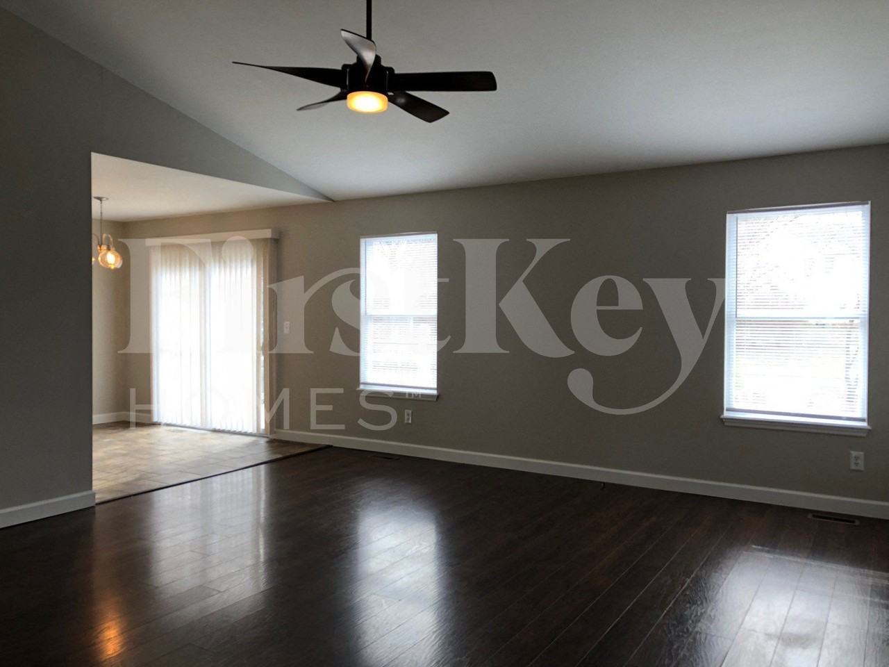 1503 Jordan Lee Ct - Photo 4 of 38