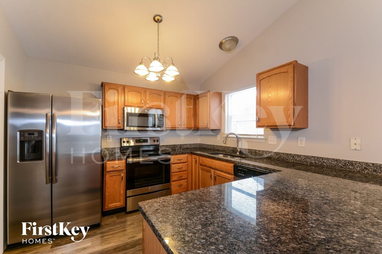 14 Rivermeadows Dr - Photo 7 of 15