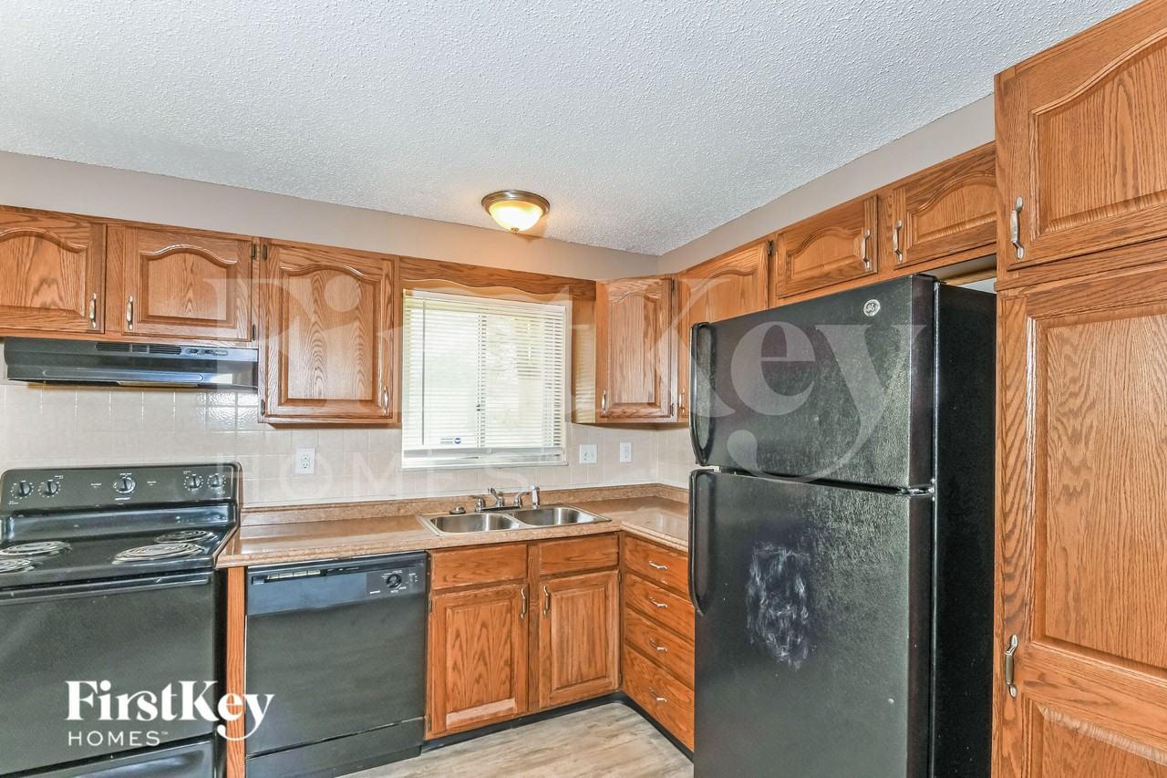 12810 Verwood Dr - Photo 6 of 15