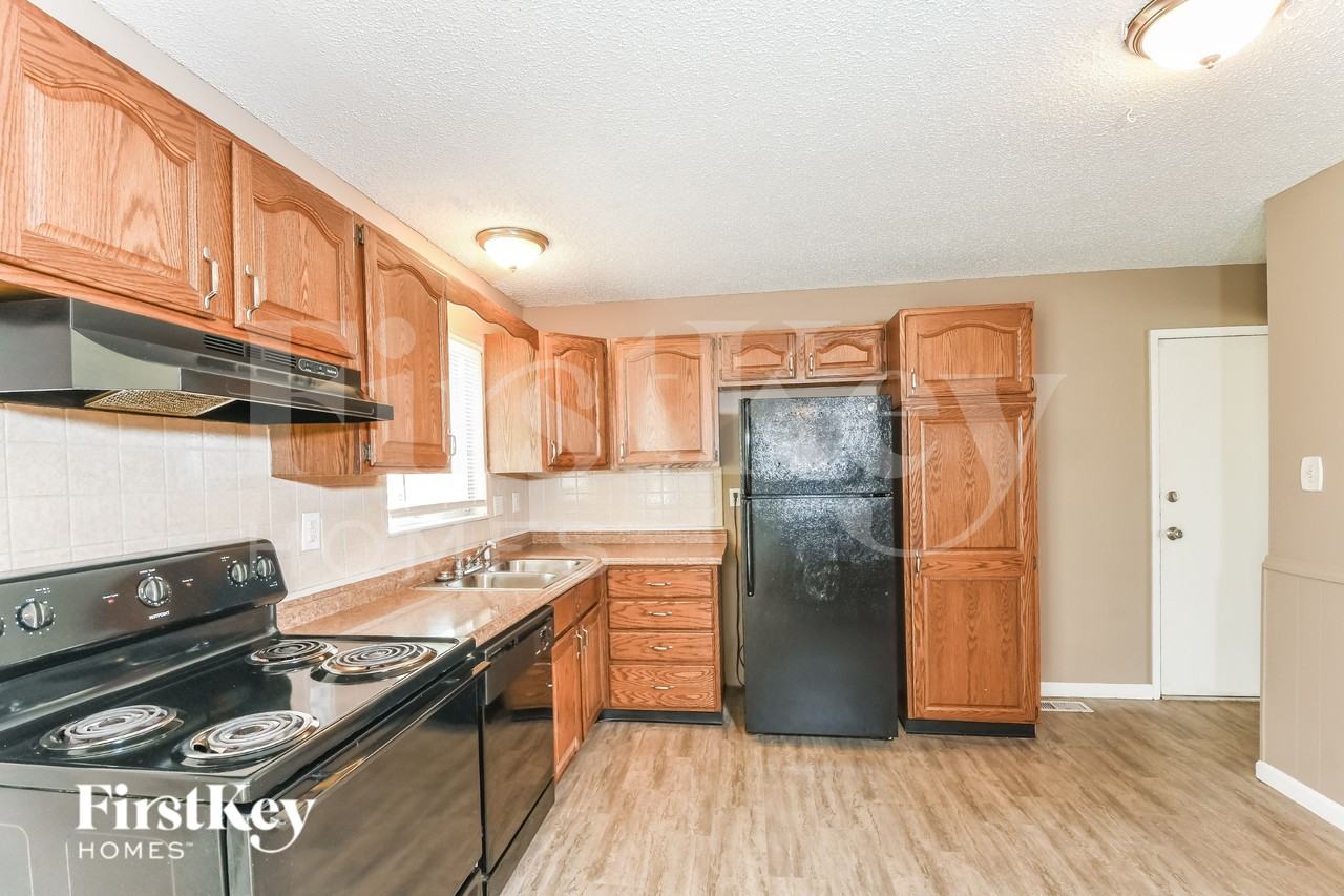 12810 Verwood Dr - Photo 7 of 15